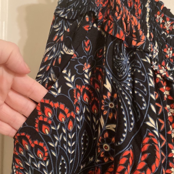 Jessica Simpson patterned pants - Picture 2 of 5